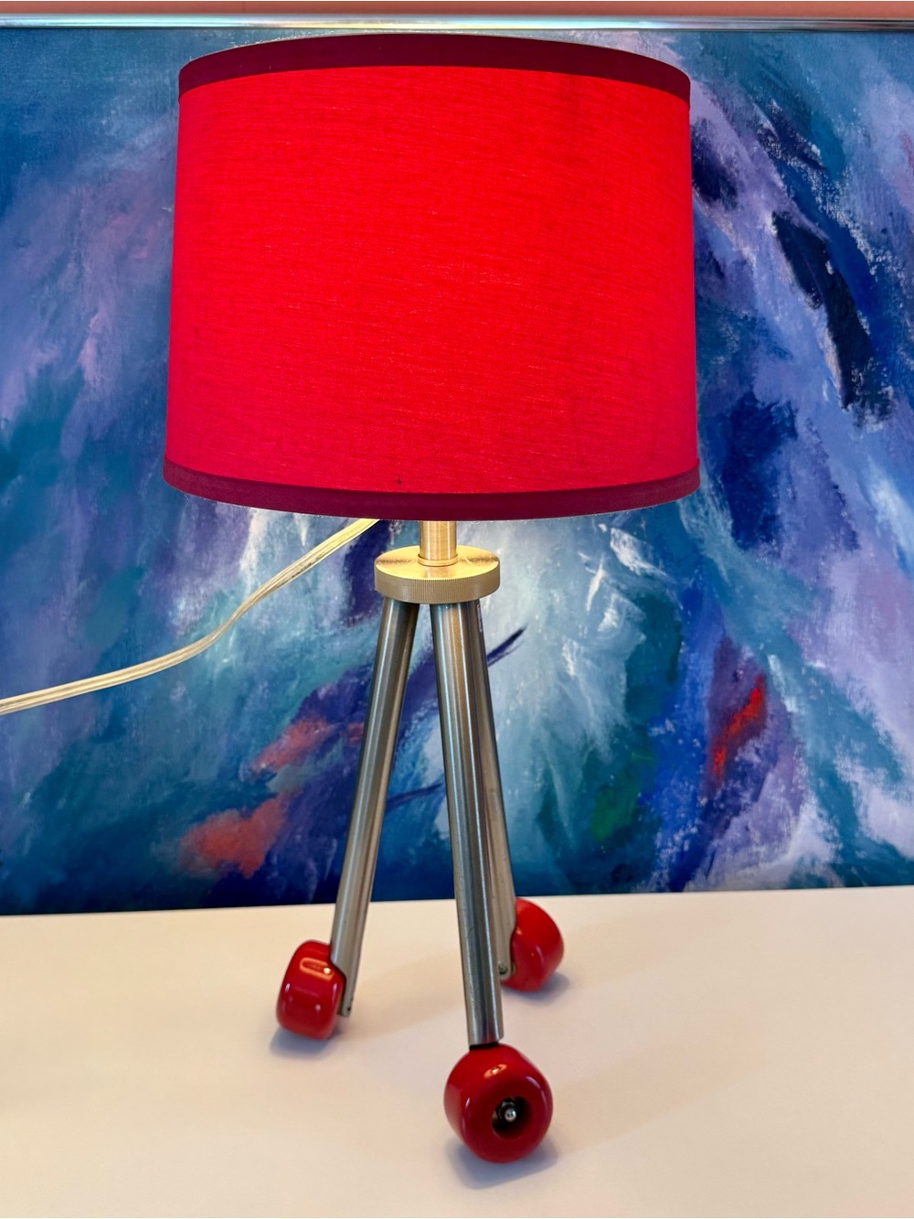Red Roller Skate Lamp Vintage Tripod Skate Wheel Novelty Tabletop Light Memphis